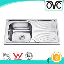 O dissipador de cozinha de aço inoxidável barato o mais novo com bandeja com placa O dissipador de cozinha de aço inoxidável o mais barato barato com bandeja com placa